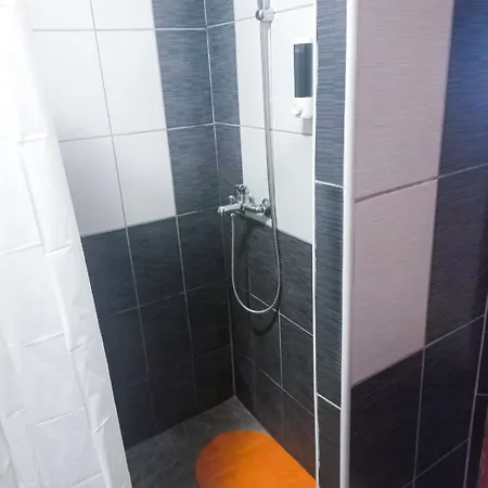 Boutique 84 בית הארחה 3*