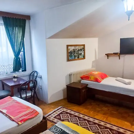 Boutique 84 בית הארחה 3*